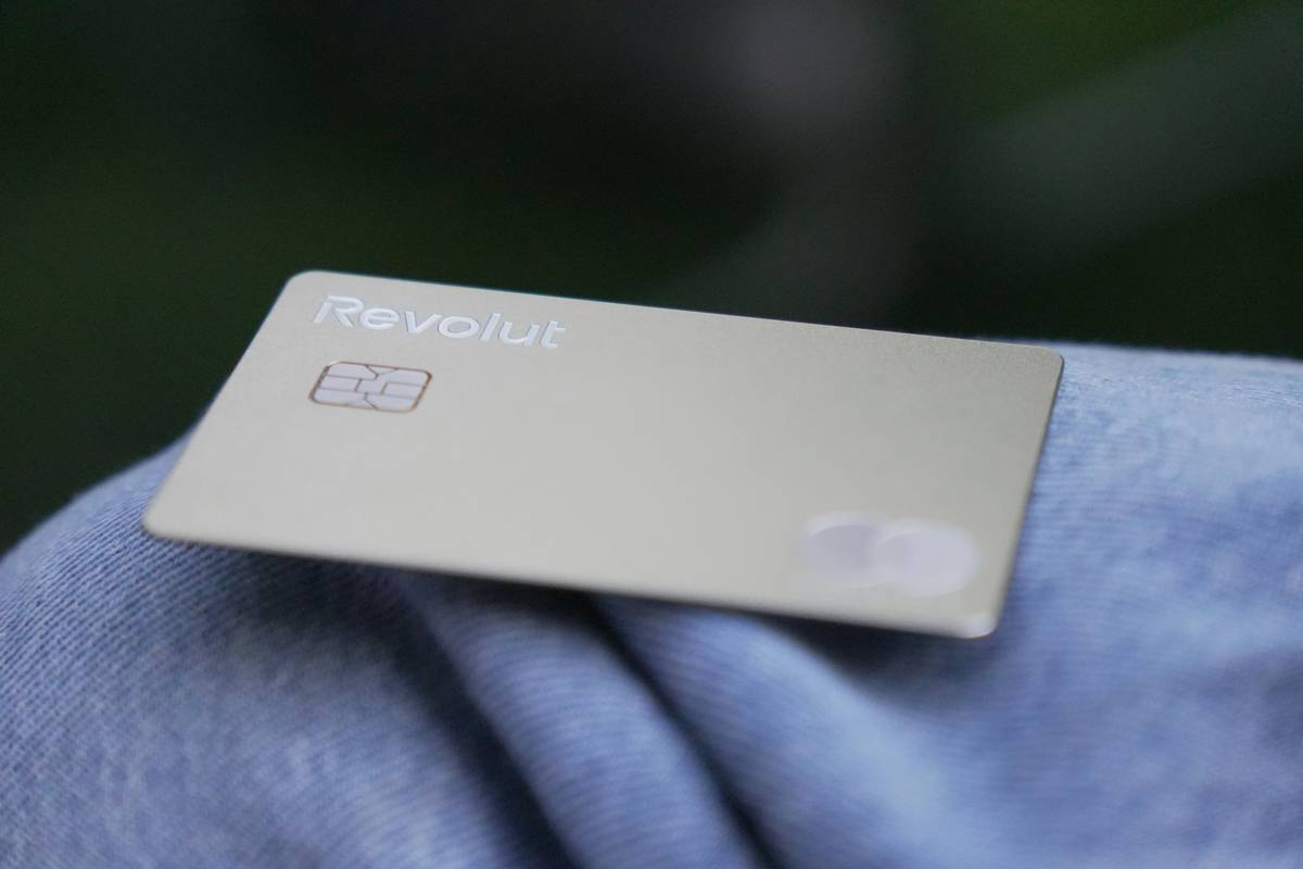Card Safety Programs: 7 Proven Tips to Avoid Costly Mistakes with Metal Credit Cards
