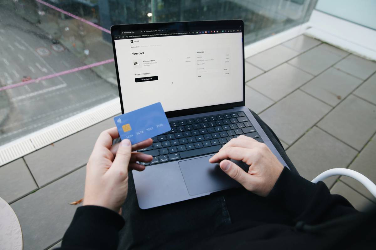 Earning Points Guide: 7 Proven Ways to Avoid Costly Metal Credit Card Mistakes